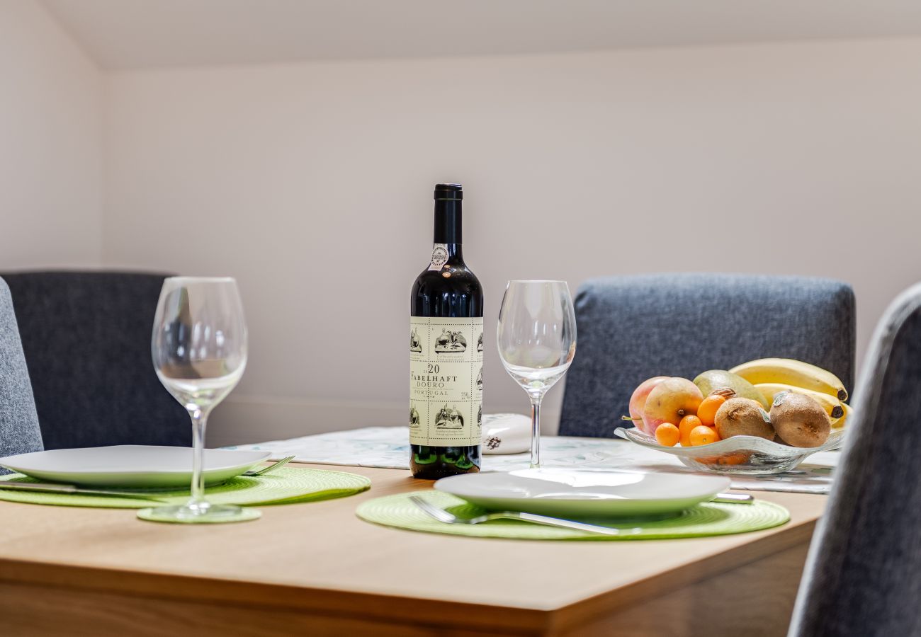 Apartment in Hünibach - Bijou Holzmätteli direkt am Thunersee mit Sauna