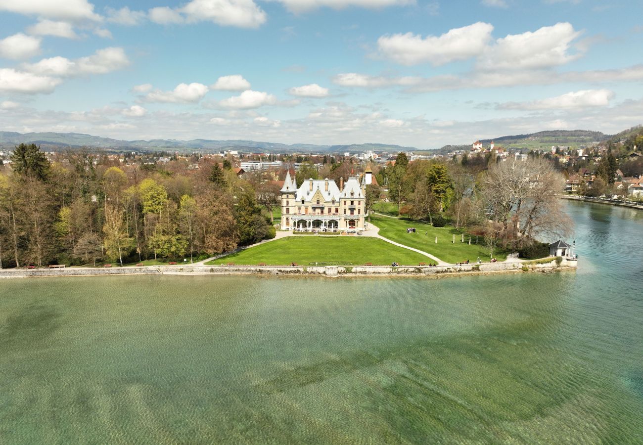 Ferienwohnung in Hünibach - Bijou Holzmätteli direkt am Thunersee mit Sauna