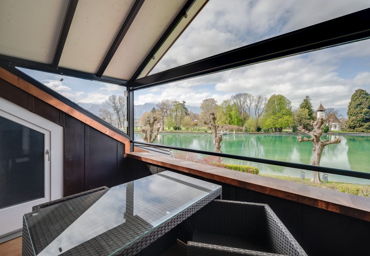 Ferienwohnung in Hünibach - Bijou Holzmätteli direkt am Thunersee mit Sauna